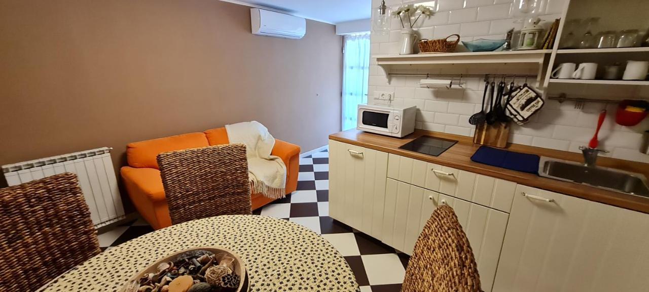 Apartments Boris โปเรช ภายนอก รูปภาพ