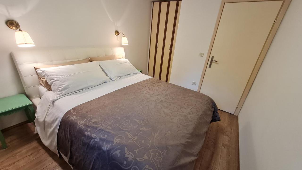 Apartments Boris โปเรช ภายนอก รูปภาพ