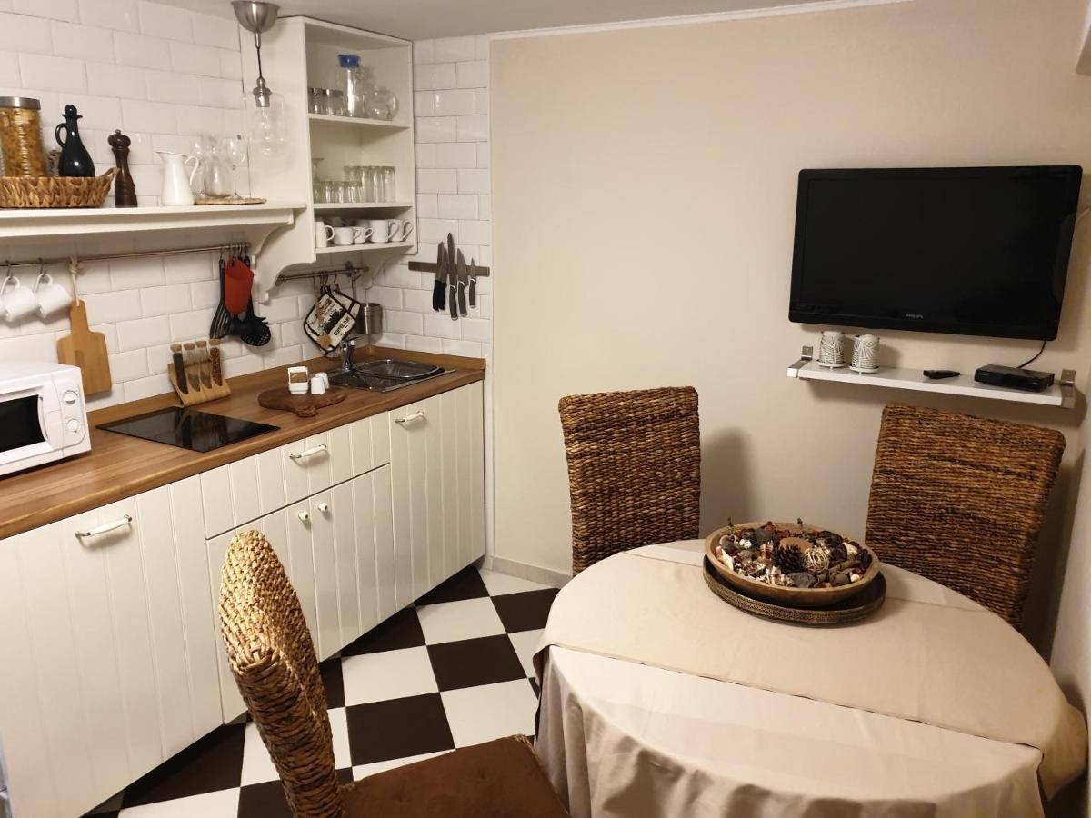 Apartments Boris โปเรช ภายนอก รูปภาพ